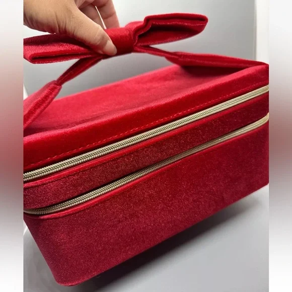2024 Estee Lauder Red Velvet Holiday Beauty Box CASE ONLY Bow Handle 11"x8" - Picture 4 of 6